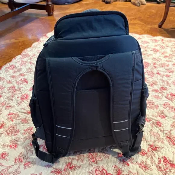 NEW ZEA KIPLING 15" LAPTOP ROLLING BACKPACK in perfect condition - Picture 2 of 5